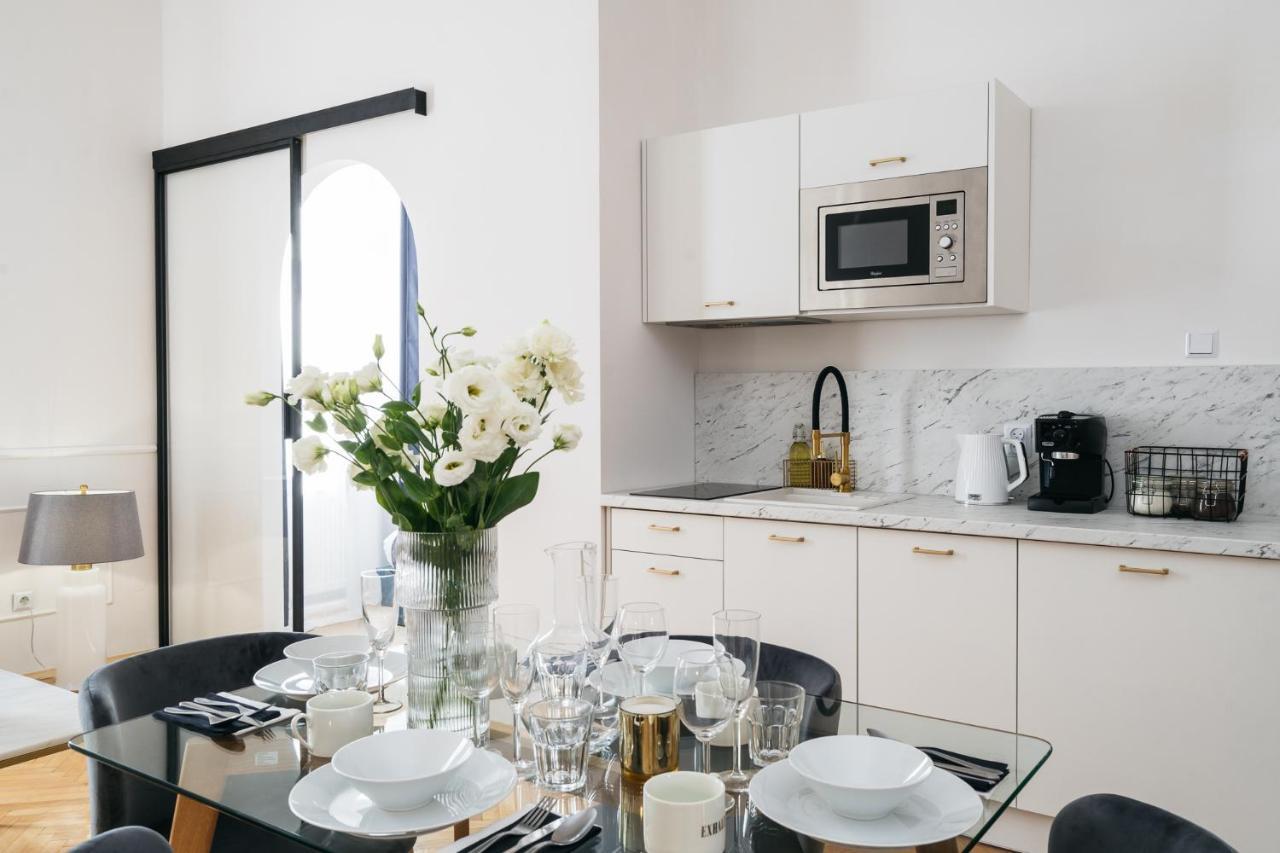 Luna Apartment - Loftaffair Krakau Buitenkant foto