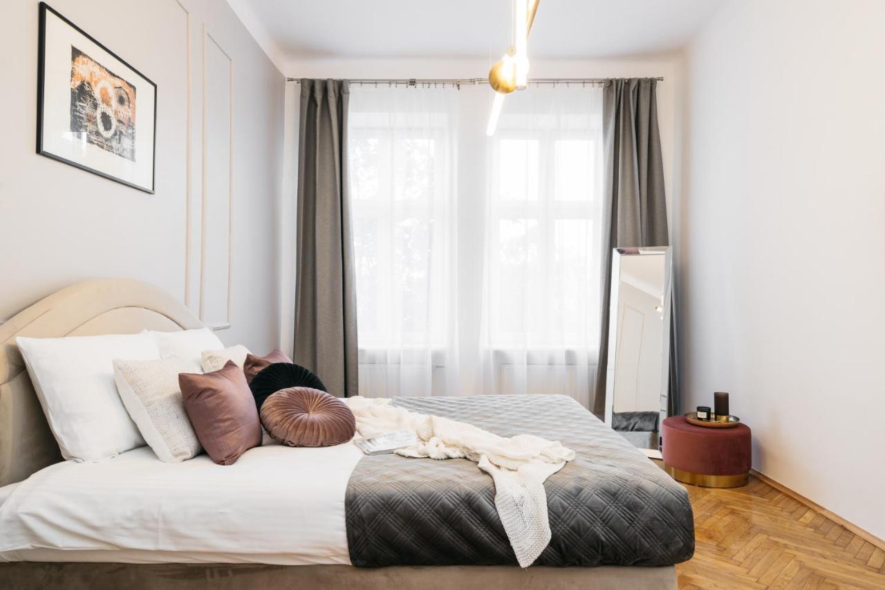 Luna Apartment - Loftaffair Krakau Buitenkant foto