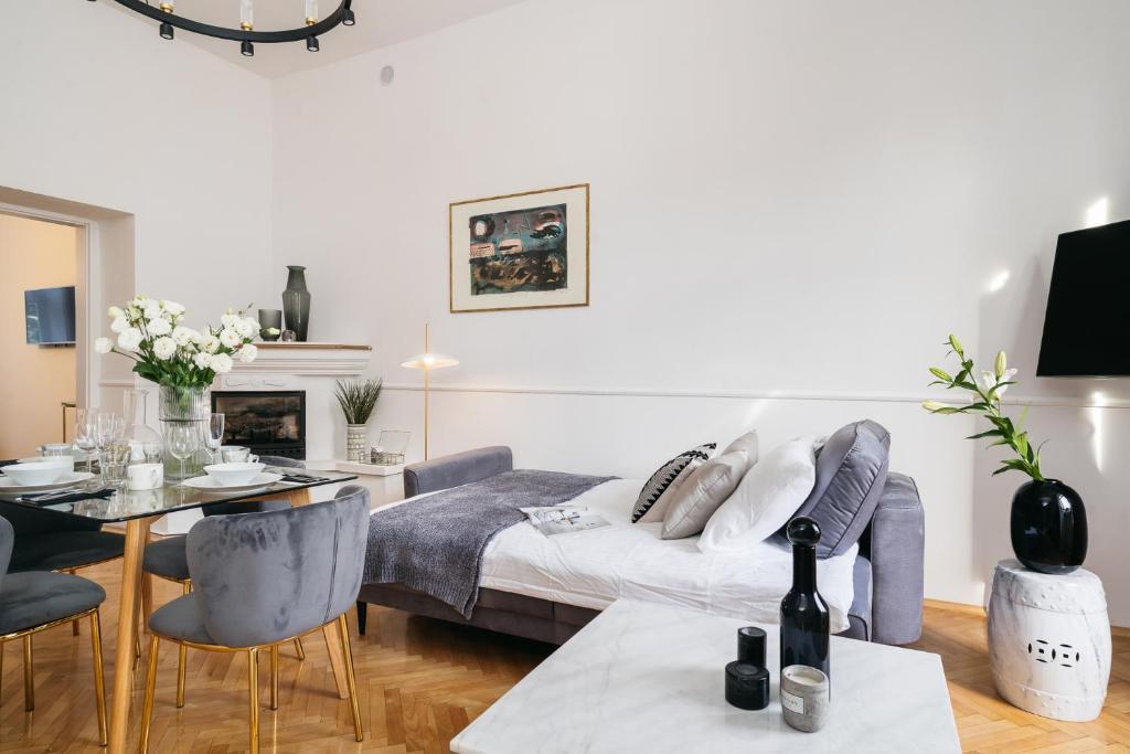 Luna Apartment - Loftaffair Krakau Buitenkant foto