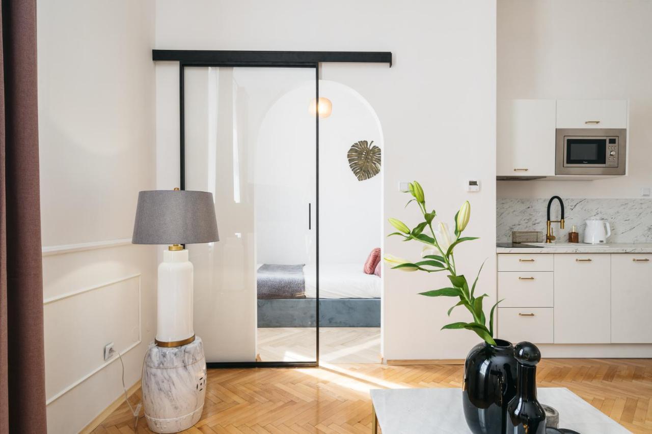 Luna Apartment - Loftaffair Krakau Buitenkant foto