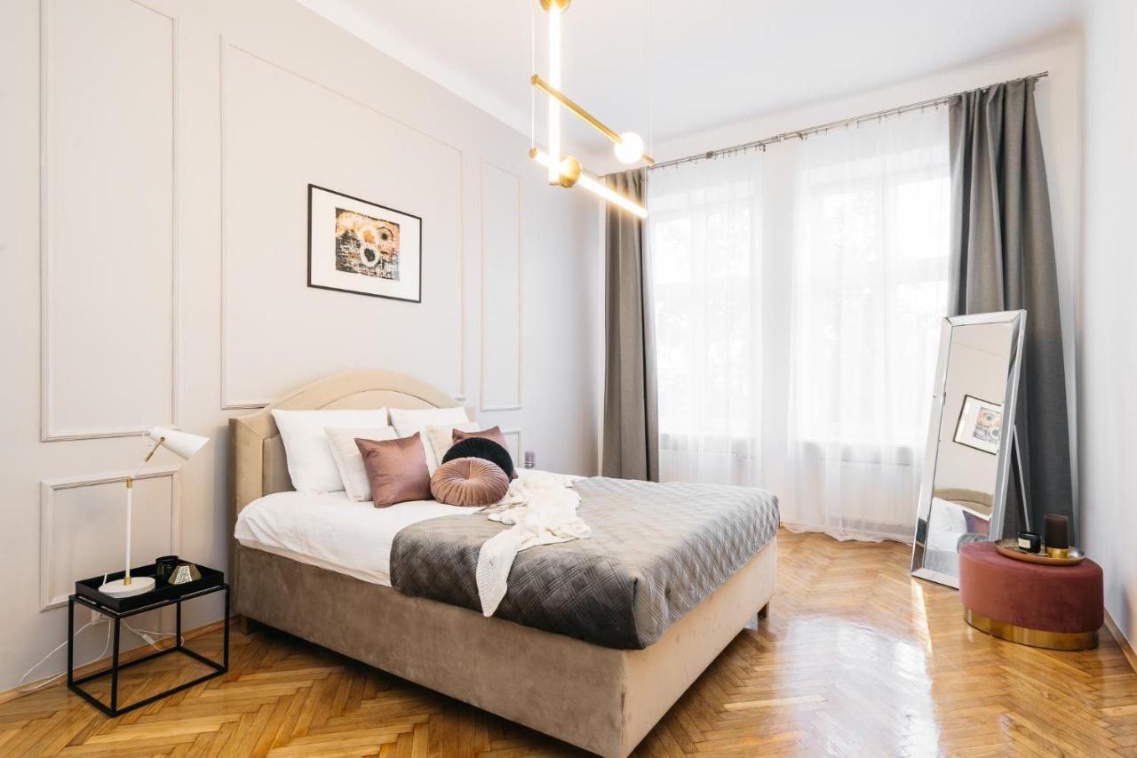 Luna Apartment - Loftaffair Krakau Buitenkant foto