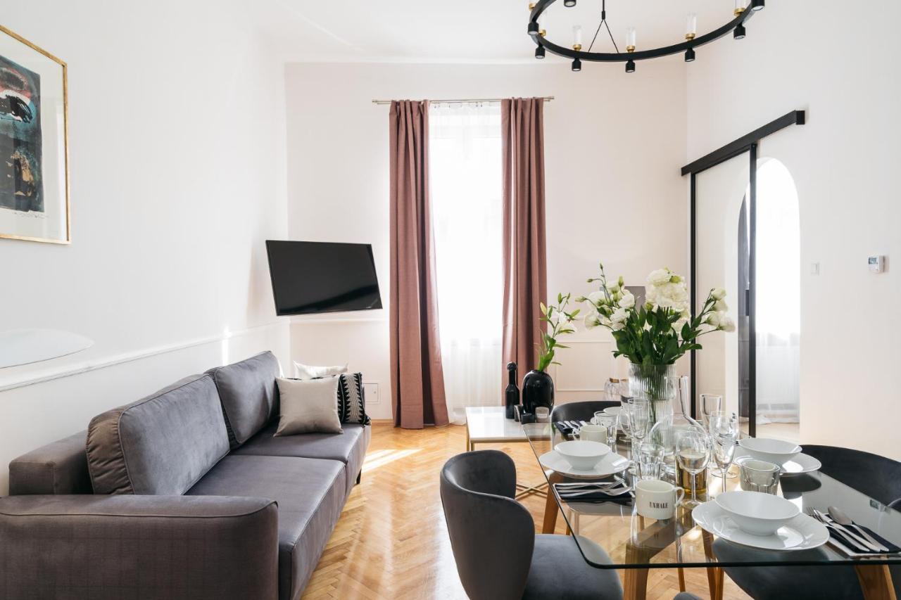 Luna Apartment - Loftaffair Krakau Buitenkant foto